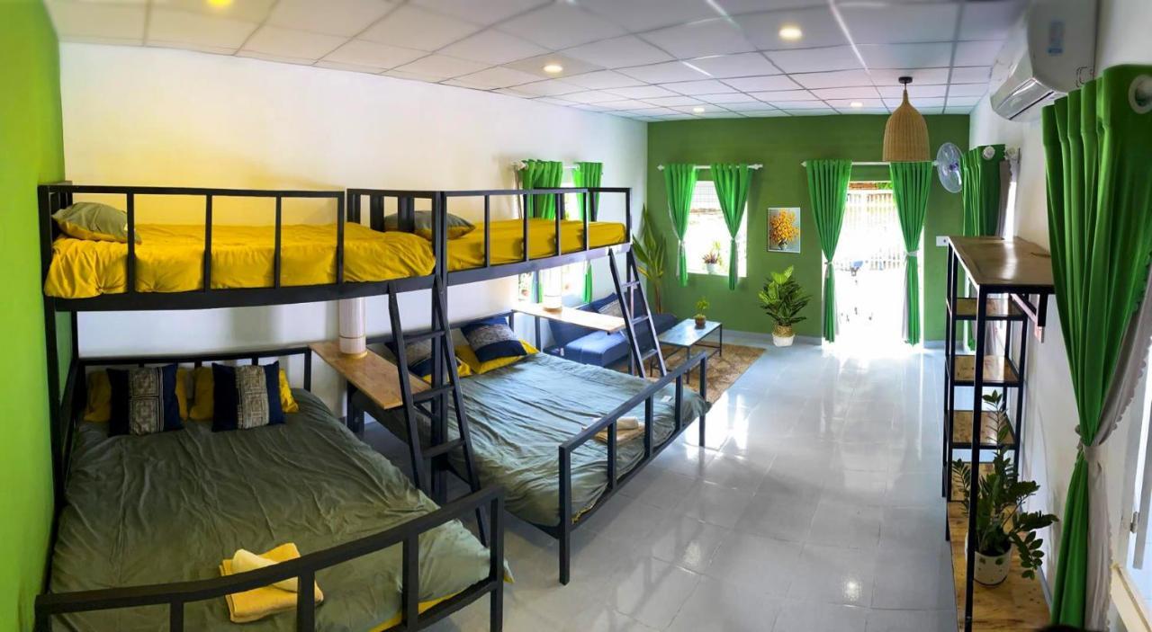 Homestay Vuon Phap 邦美蜀 外观 照片